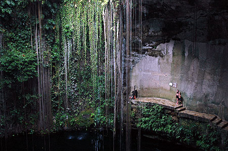 November 3, 2010 Chichen Itza 087.JPG